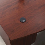 Bureau commercial de 180 cm avec plateau en mélamine de 2,5 cm, gestion des câbles et œillets passe-câbles – Cerisier classique