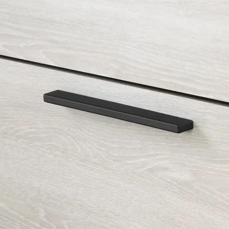Table de chevet Step One Essential avec 2 tiroirs et poignées fines – Chêne Hiver, Style Minimaliste Contemporain