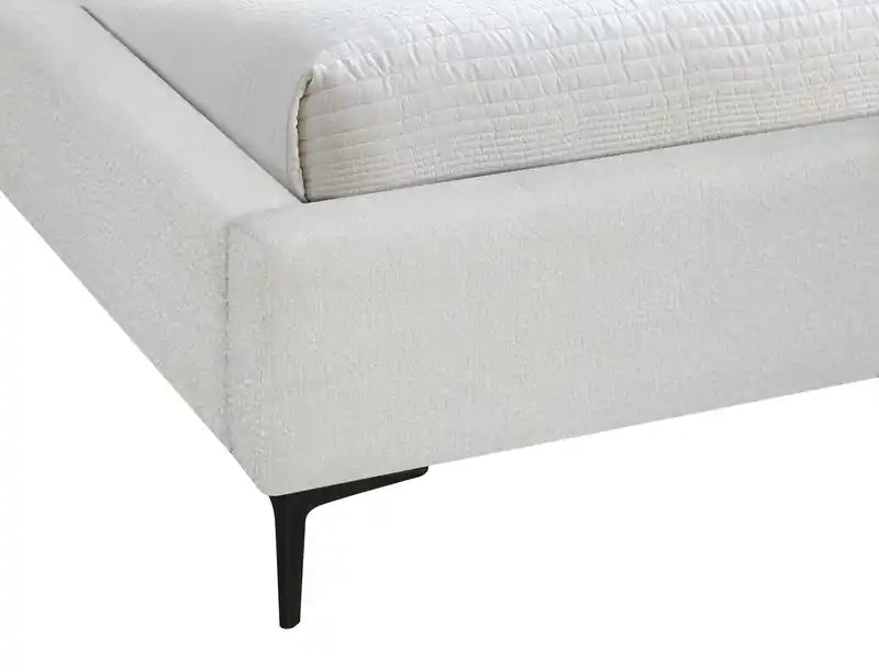 Lit capitonné Luna avec tête de lit à oreilles en tissu blanc