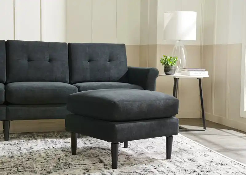 Table d'appoint ovale moderne Nico 56 cm Kort & Co. – Plateau en pierre frittée blanche, pieds en métal gris foncé, résistant aux rayures et aux taches