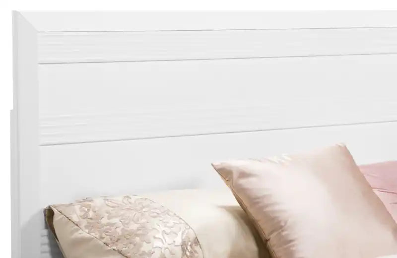 Tête de lit en panneau double/grand lit avec détails festonnés – Bois d'ingénierie stratifié blanc, fabriqué au Canada